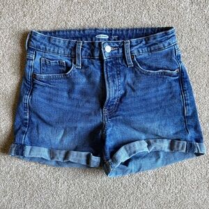 Old Navy O.G. High Rise Denim Shorts Size 4 Medium Wash